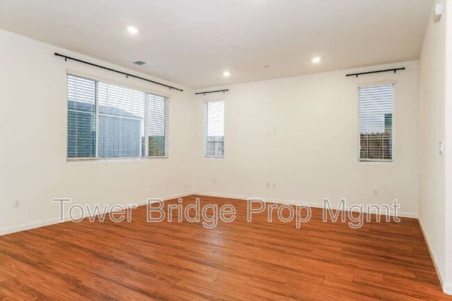 Photo - 8807 Spencerport Dr