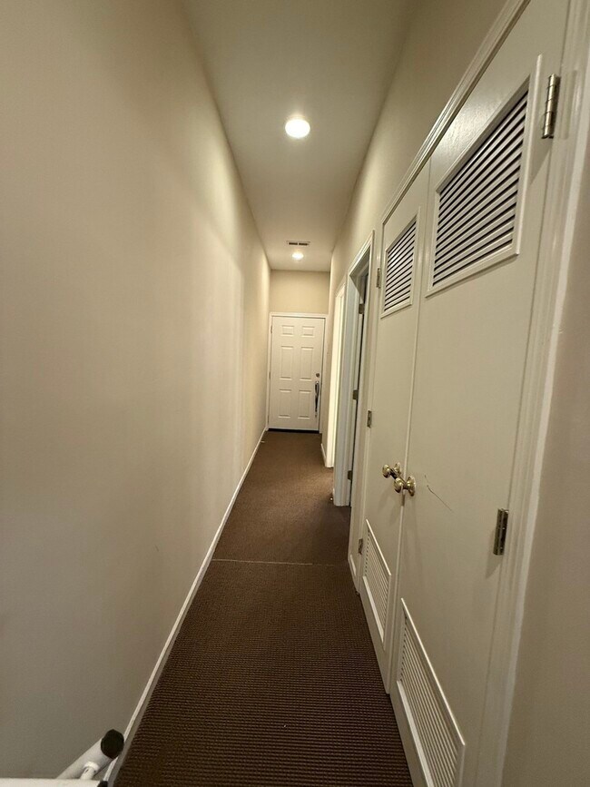 Photo - 1514 N Wood St Unit 1N
