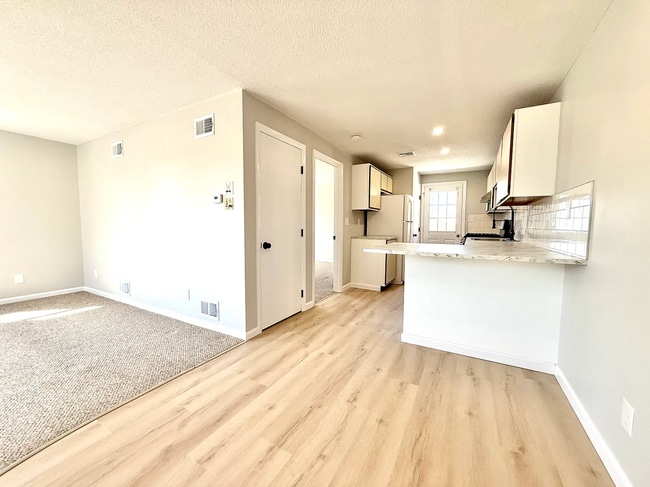 Photo - 1063 Tacoma St Unit 4