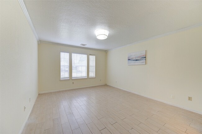 Photo - 2915 Blue Mist Dr