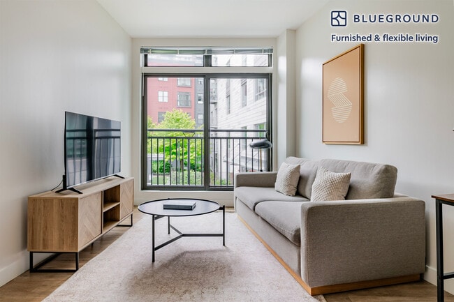 Building Photo - 449 Canal St Rental
