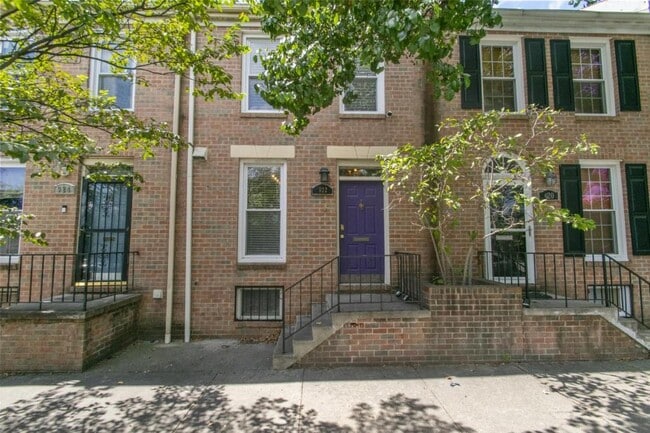 Building Photo - 922 South Paca St Rental
