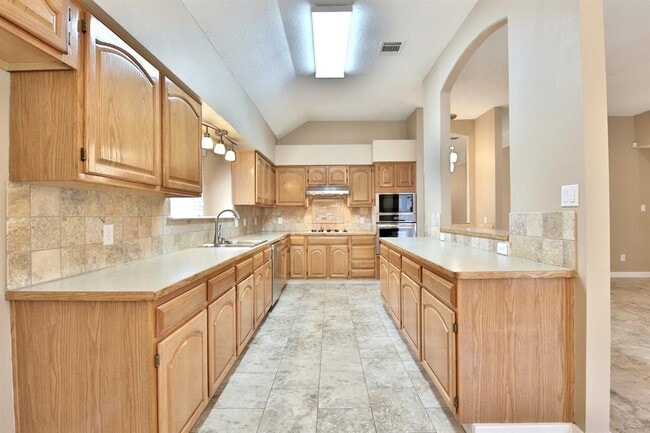 Photo - 13301 Tamayo Dr