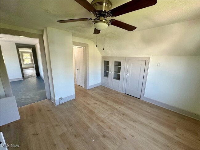Photo - 3540 E 154th St Unidad 3