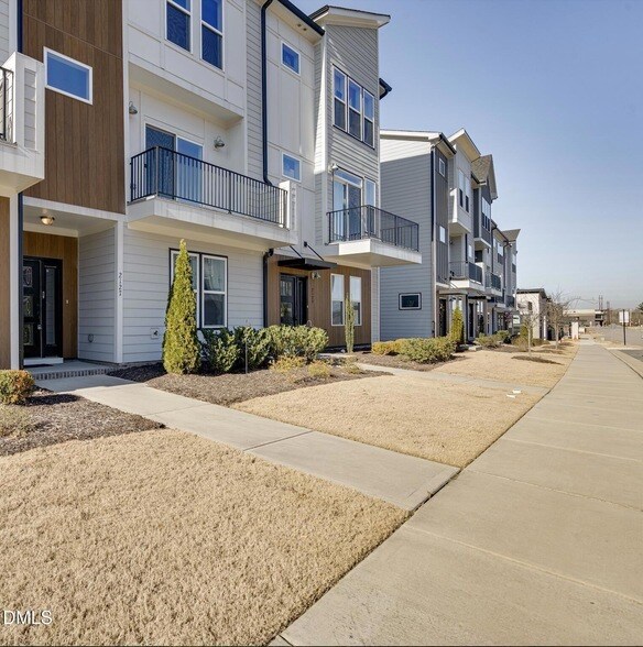 Photo - 2127 Big Falls Dr