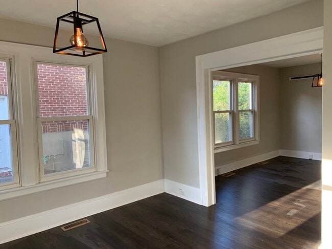 Photo - 1512 8th St SE