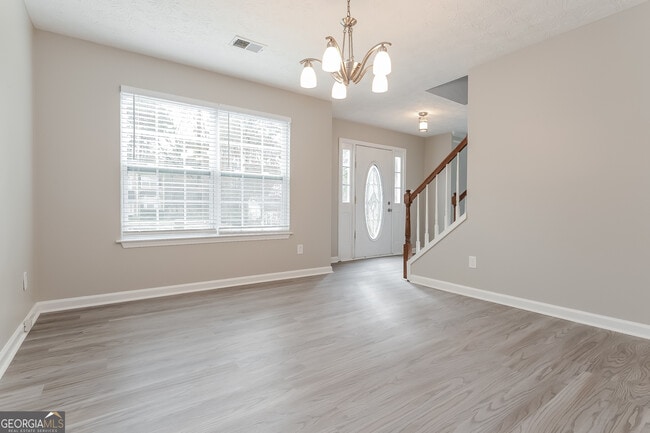 Photo - 2611 Star Ln