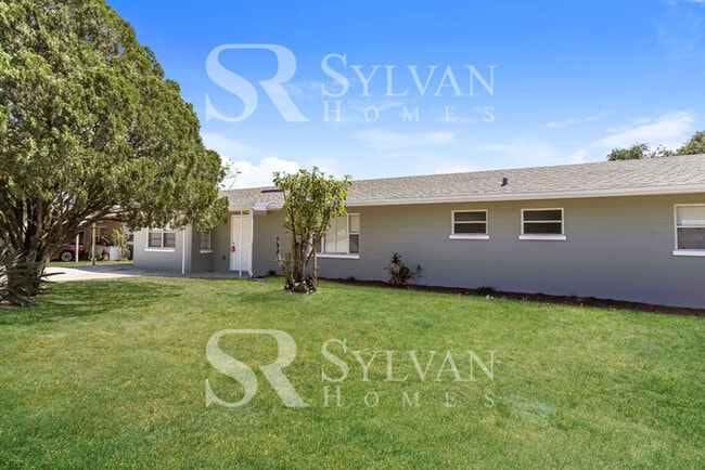 Building Photo - Come view this charming home