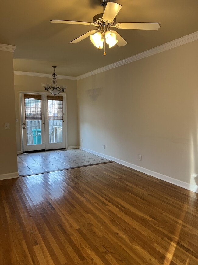 Photo - 2271 Dewey Dr