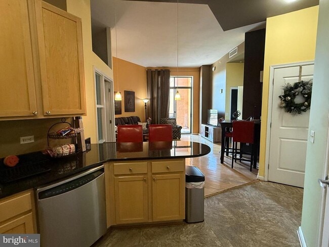 Photo - 2720 S Arlington Mill Dr Unit 403