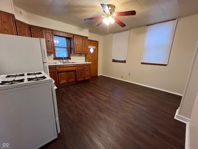 Photo - 1948 Shelby St