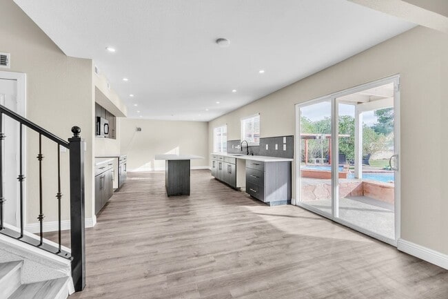 Building Photo - 6845 Coley Ave