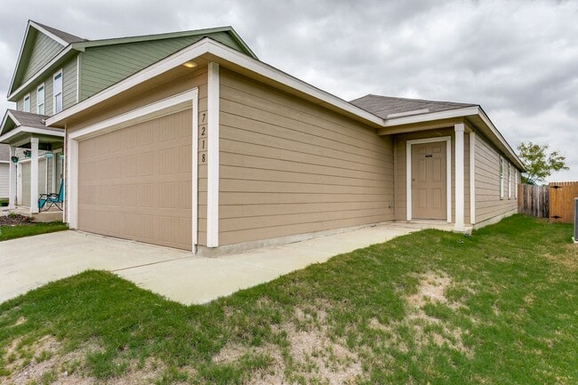 Photo - Modern 4-Bedroom Home Near Lackland AFB