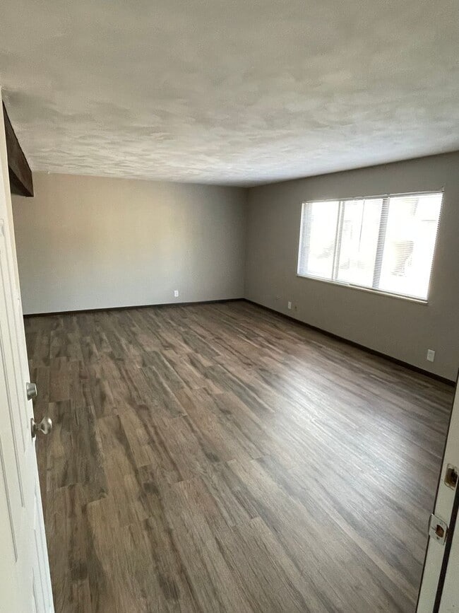 Photo - Brookside Apartments