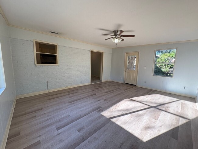 Photo - Gorgeous 3 bedroom/1 bath home with living...