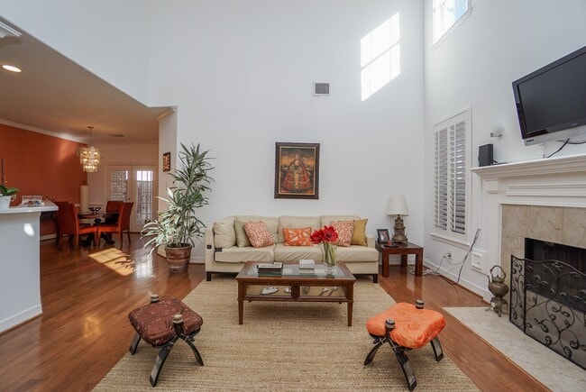 Photo - 1131 Enclave Square E