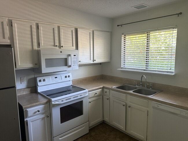 Photo - 2900 Heathstead Place