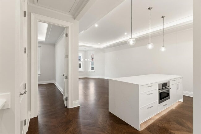 Photo - 121 Newbury St Unit PH