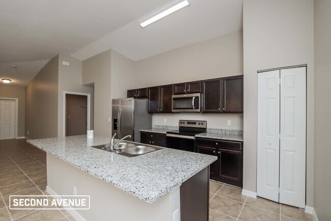 Photo - 1426 Paramount Ave SE Casa