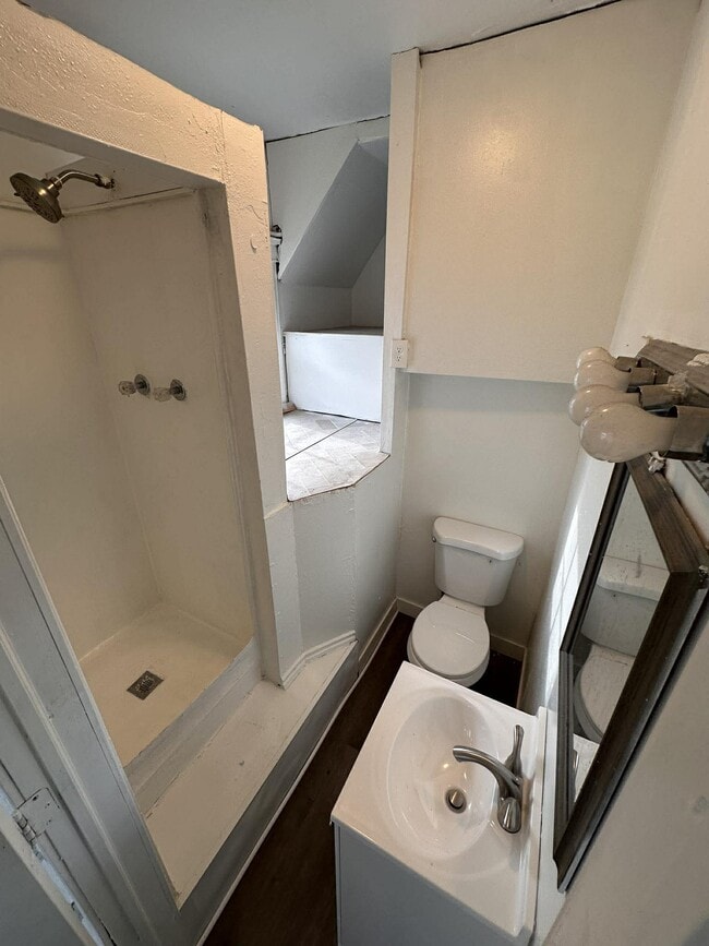 Photo - 600 Douglas St Unit # 5