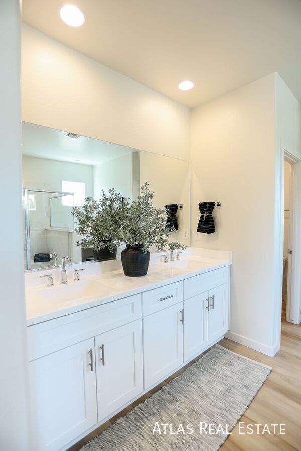 Photo - 1114 W Audrey Lane