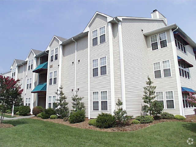 Savannah Place Apartment Homes