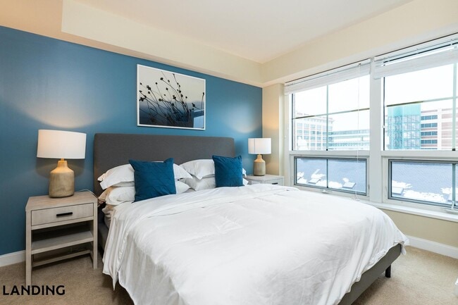 Photo - 70 I St SE Unidad 70-0905