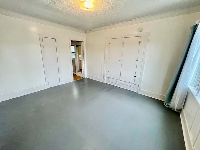 Photo - R0445 Unidad 1