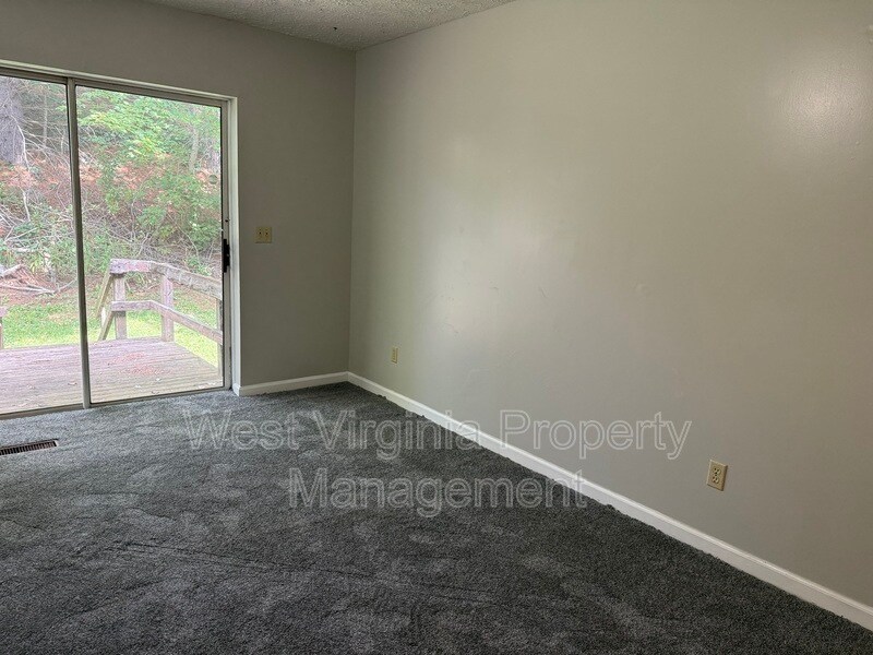 Photo - 184 Wyndale Dr Unit 1