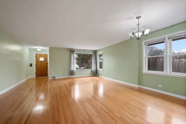 Photo - 5840 N Kimball Ave