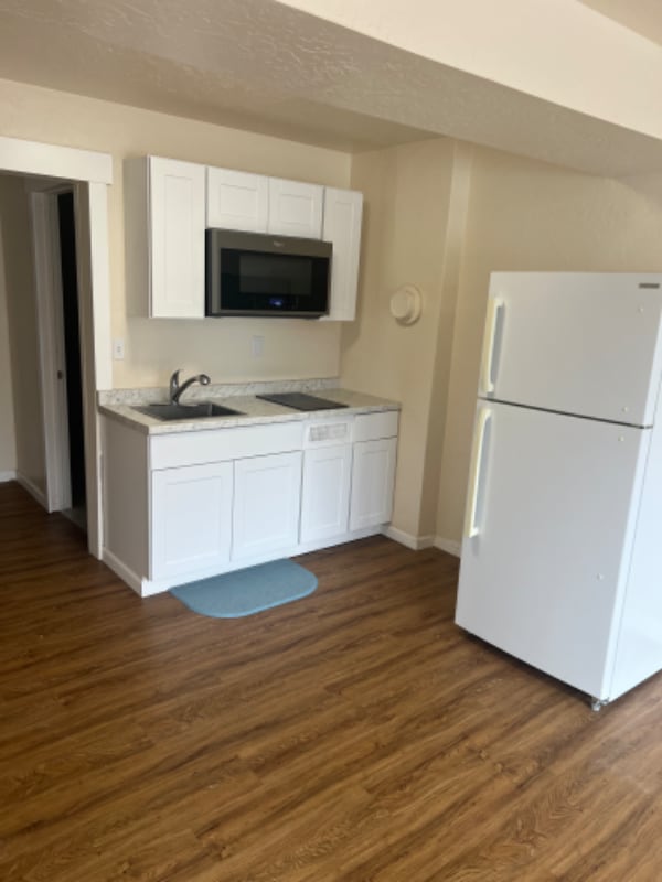 Photo - 1524 9th St Unit B