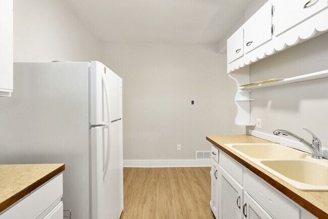 Photo - 1015 W 22nd St Unidad #1