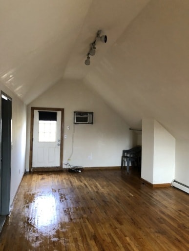 2043 42nd St Unit 2