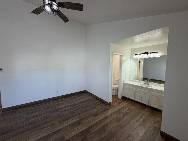 Photo - 26303 US-70
