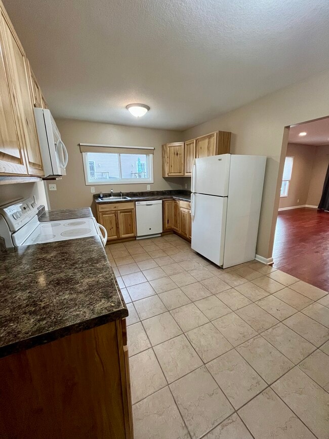 Photo - 3107 59th St