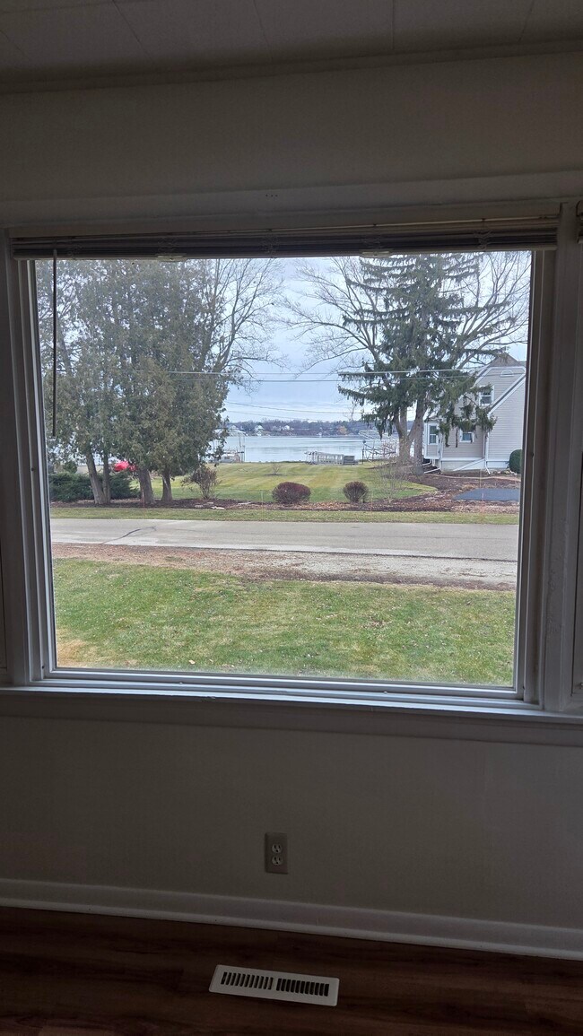 Photo - 1123 Lucille Ave