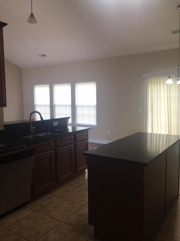 Photo - 197 Camrose Way