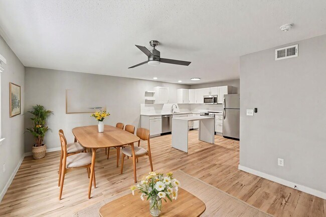 3921 Wyandotte