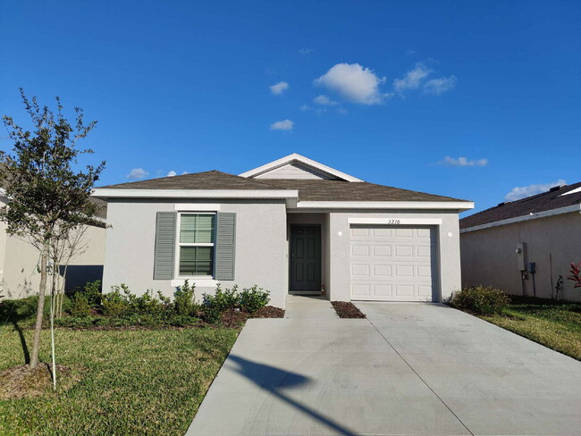 Building Photo - 3210 Suncoast Plains Dr