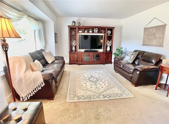 Photo - 60 Willow St