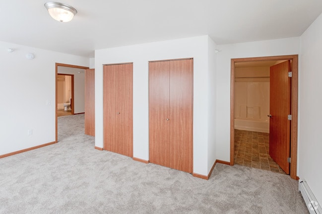 2BR, 2BA