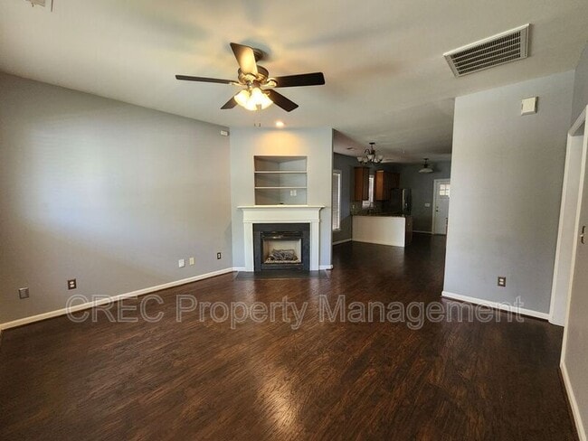 Photo - 103 Foxglove Ave