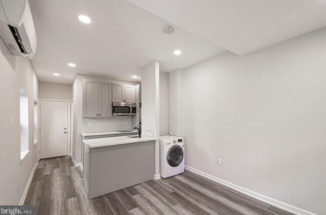 Photo - 2102 South St Apartment Unit 1R