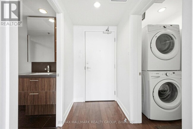 Photo - 340 McLeod St Unit 548