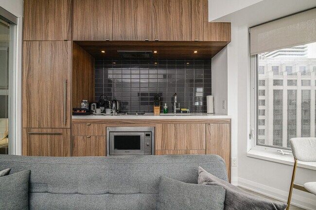 Photo - 155 Yorkville Ave Unit SI ID1045462P