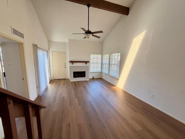 Photo - 11901 Bob White Dr Unit 841