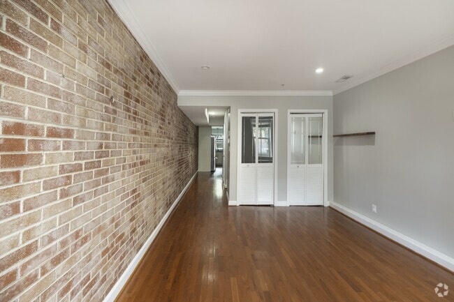 Building Photo - 1122 K St SE Rental
