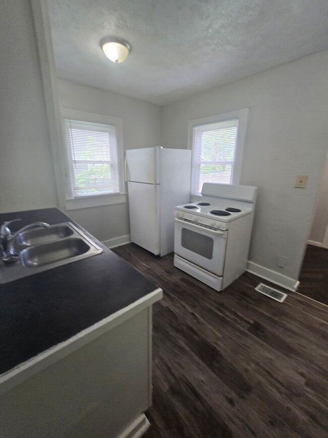 Photo - 1629 Spruce St