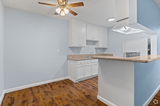 Building Photo - 927 Daisy Ave Rental