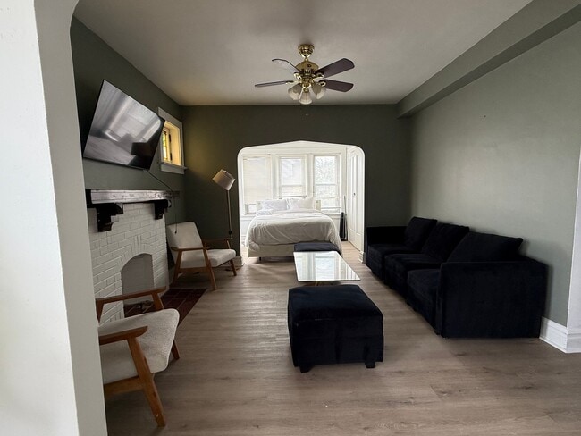 Photo - 4909 Lansdowne Ave Unidad 2E